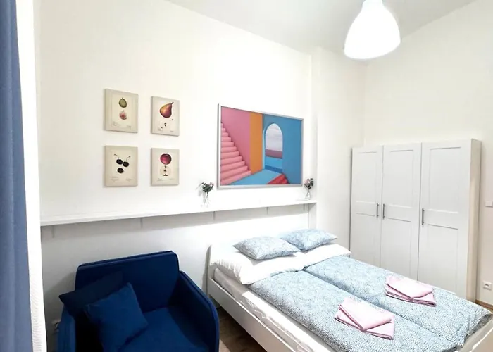 Side Street * Prága