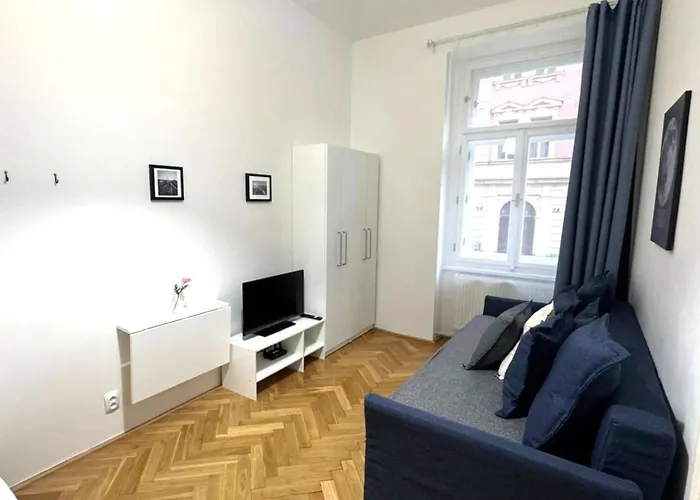 Side Street Apartment Prag